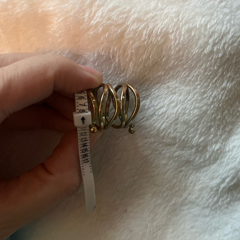 TWIST DESIGN RING - Picture 5 of 5